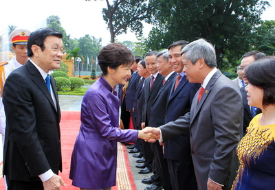 Bộ Tài nguyên và Môi trường ký kết hai văn bản ghi nhớ với Hàn Quốc