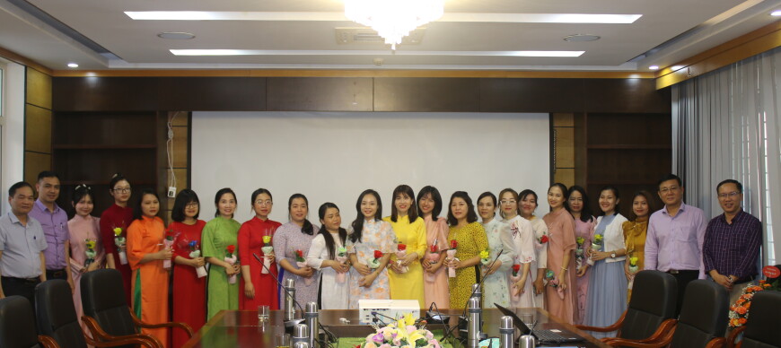 Liên đoàn Quy hoạch và Điều tra tài nguyên nước miền Trung tổ chức buổi Tọa đàm kỷ niệm 114 năm ngày ngày Quốc tế Phụ nữ (08/3/1910 - 08/3/2024)