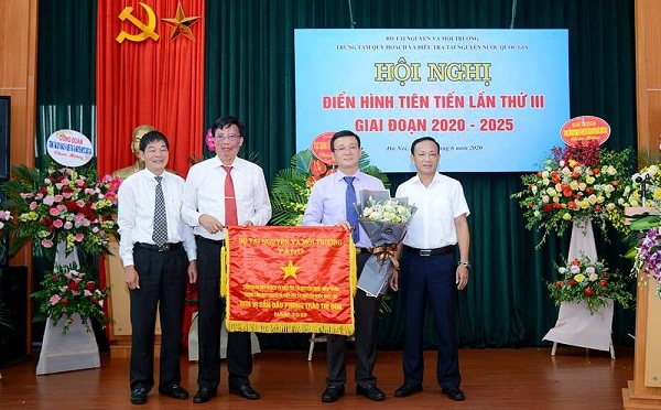 Hoạt động của Đoàn Đại biểu Liên đoàn tại Đại hội Đảng bộ Trung tâm Quy hoạch và Điều tra tài nguyên nước quốc gia nhiệm kỳ 2020-2025 và Hội nghị điển hình tiên tiến giai đoạn 2020-2025