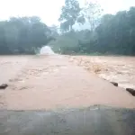 Hoàn lưu sau áp thấp gây đợt mưa rất lớn ở Bắc Trung bộ