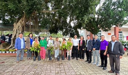 LIÊN ĐOÀN QUY HOẠCH VÀ ĐIỀU TRA TÀI NGUYÊN NƯỚC MIỀN TRUNG THAM GIA THĂM, TẶNG QUÀ CHO CÁC TRƯỜNG HỌC, CÁC HỘ NGHÈO VÀ GIA ĐÌNH KHÓ KHĂN NHÂN DỊP TẾT NGUYÊN ĐÁN ẤT TỴ 2025