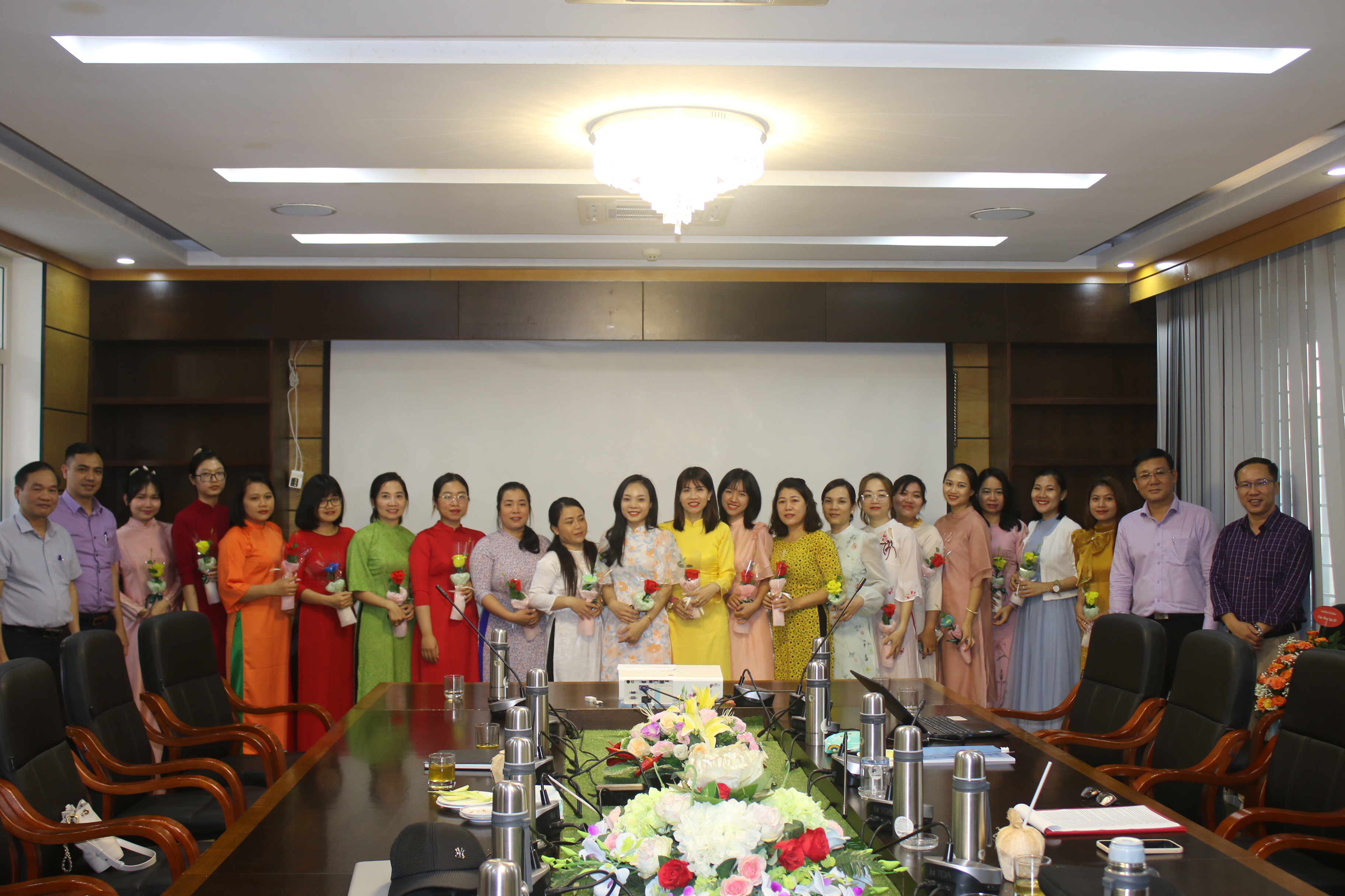 Liên đoàn Quy hoạch và Điều tra tài nguyên nước miền Trung tổ chức buổi  Tọa đàm kỷ niệm 114 năm ngày ngày Quốc tế Phụ nữ (08/3/1910 - 08/3/2024)