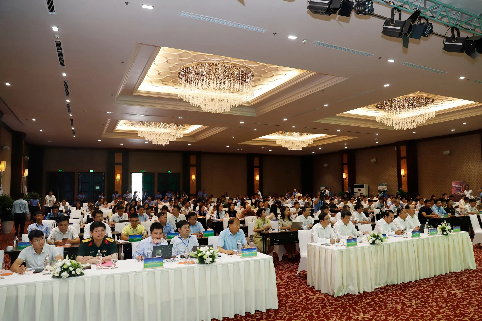 khai-mac-dien-dan-quoc-gia-ve-moi-truong-va-khi-hau-2026-084939-723.webp